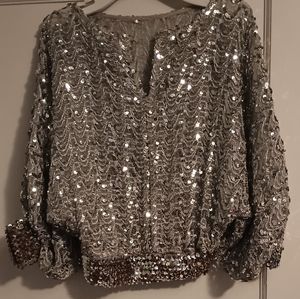 Cute vintage Sequin top great for Christmas holidays